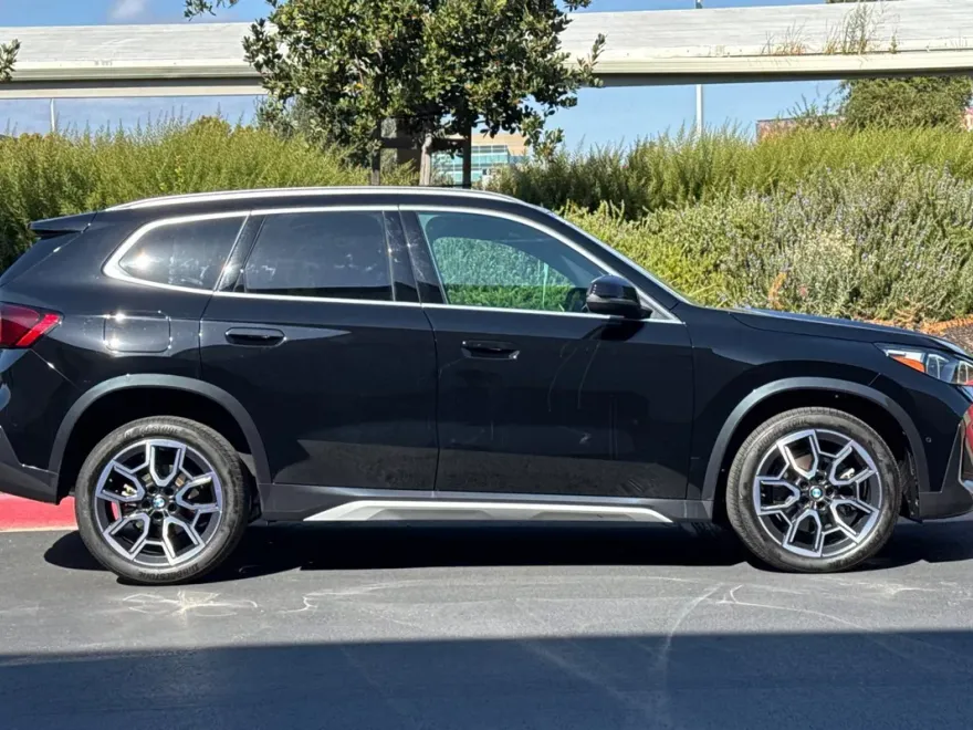 2025 Bmw X1 XDrive28i photo 1