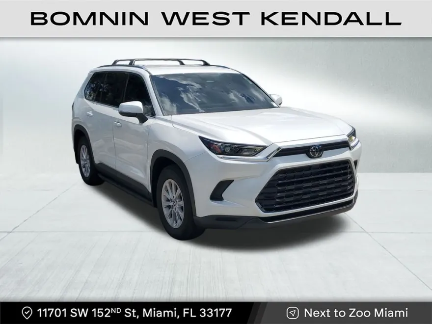 2024 Toyota Highlander Hybrid XLE photo 1