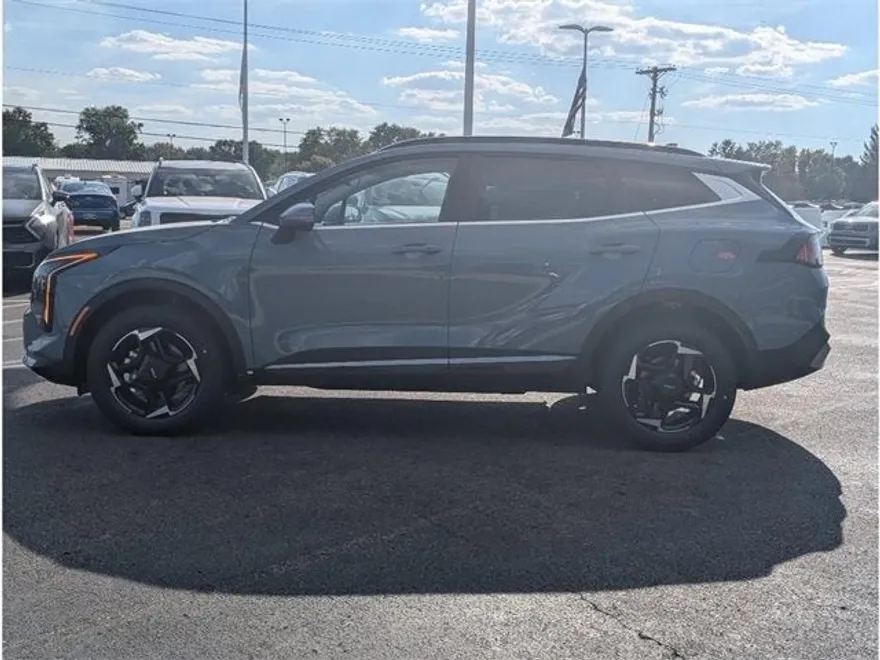 2026 Kia Sportage Hybrid EX photo 1