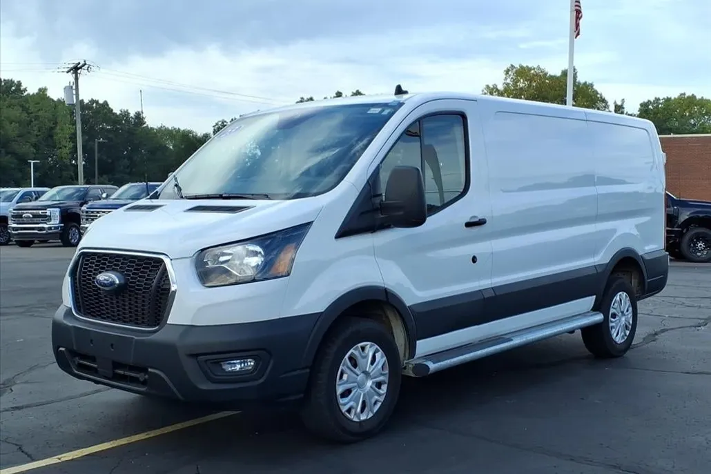 2023 Ford Transit photo 1
