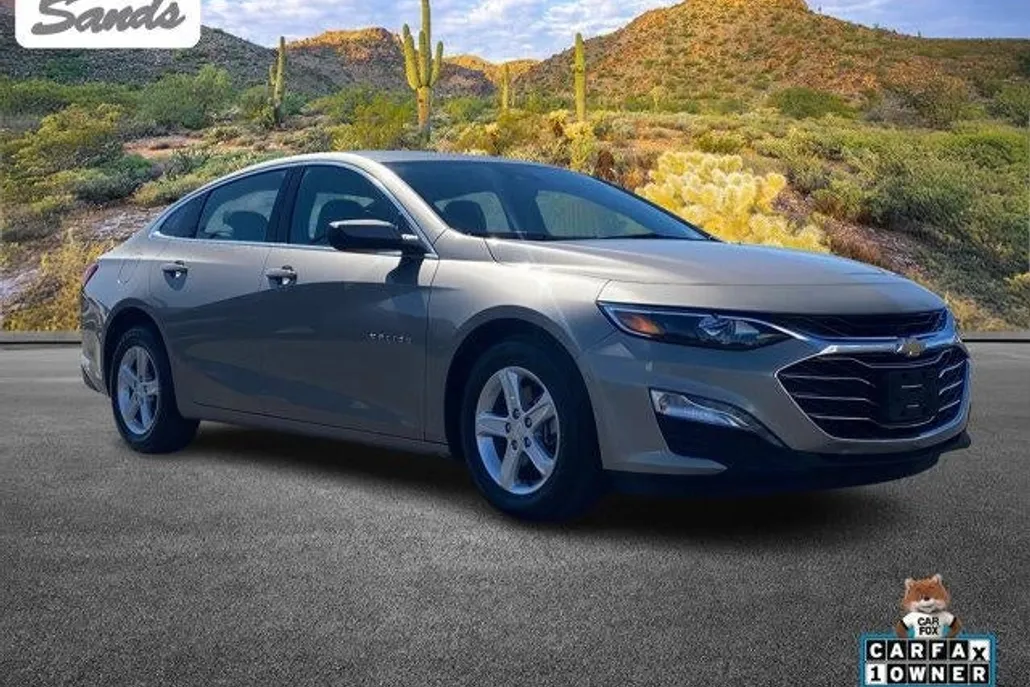 2024 Chevrolet Malibu 1LT photo 1