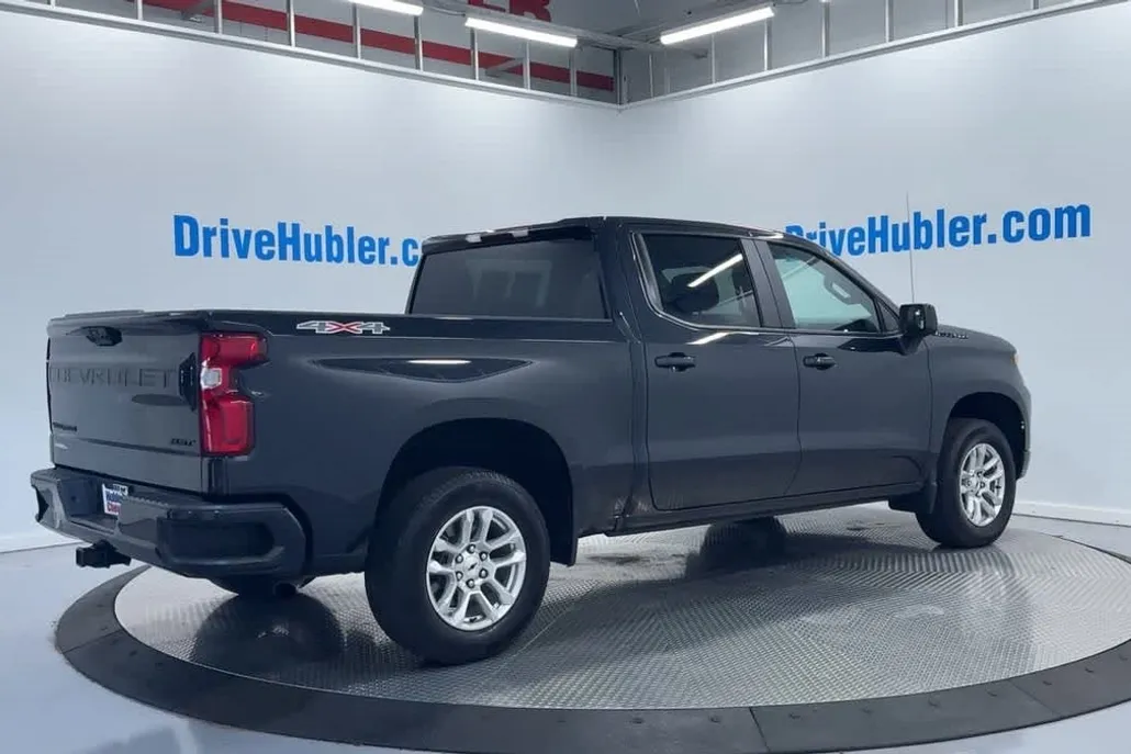 2023 Chevrolet Silverado 1500 RST photo 1