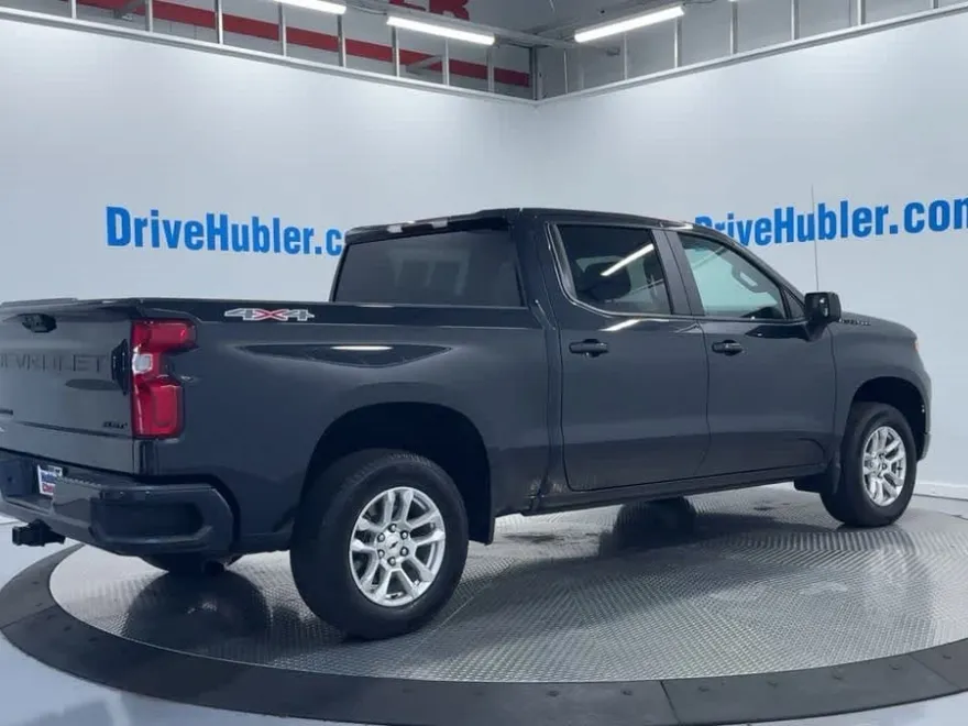 2023 Chevrolet Silverado 1500 RST photo 1