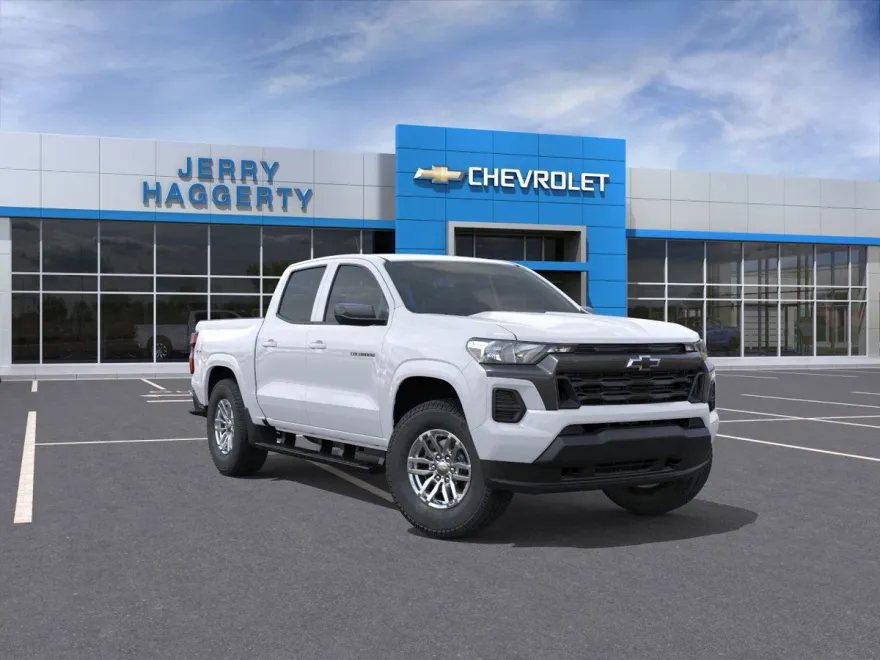 2025 Chevrolet Colorado Work Truck LT photo 1