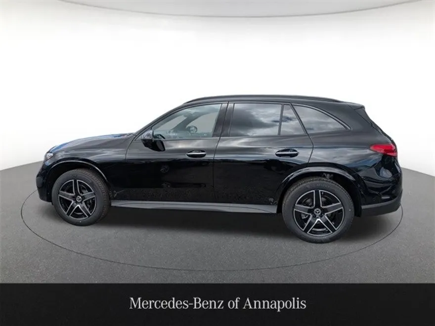 2026 Mercedes Benz GLC 300 4MATIC photo 1