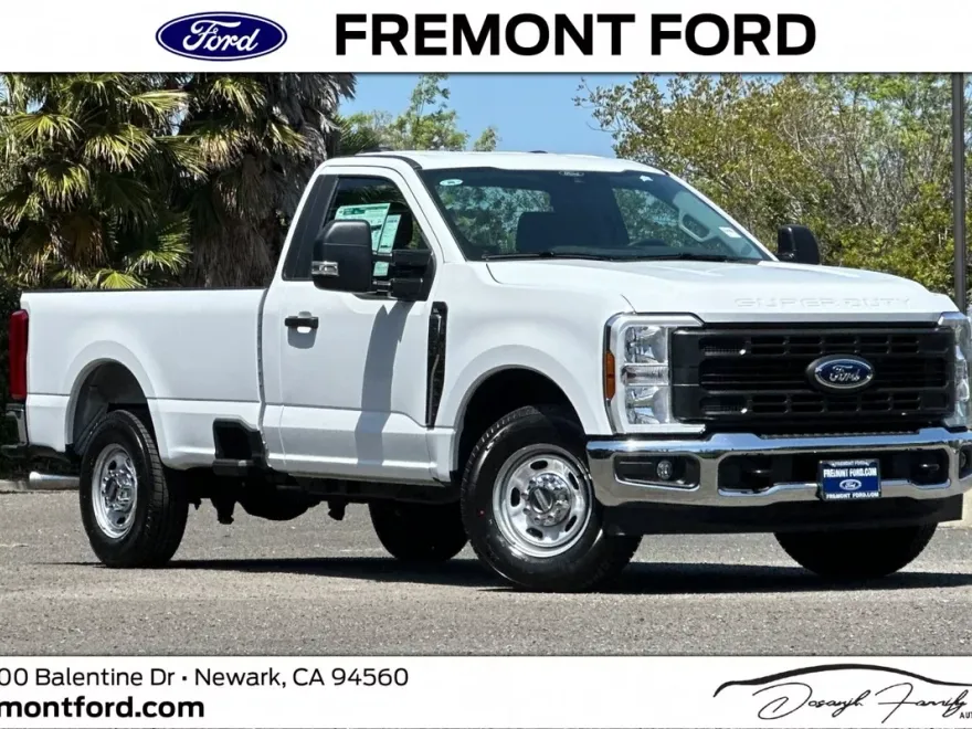 2025 Ford F-250 photo 1