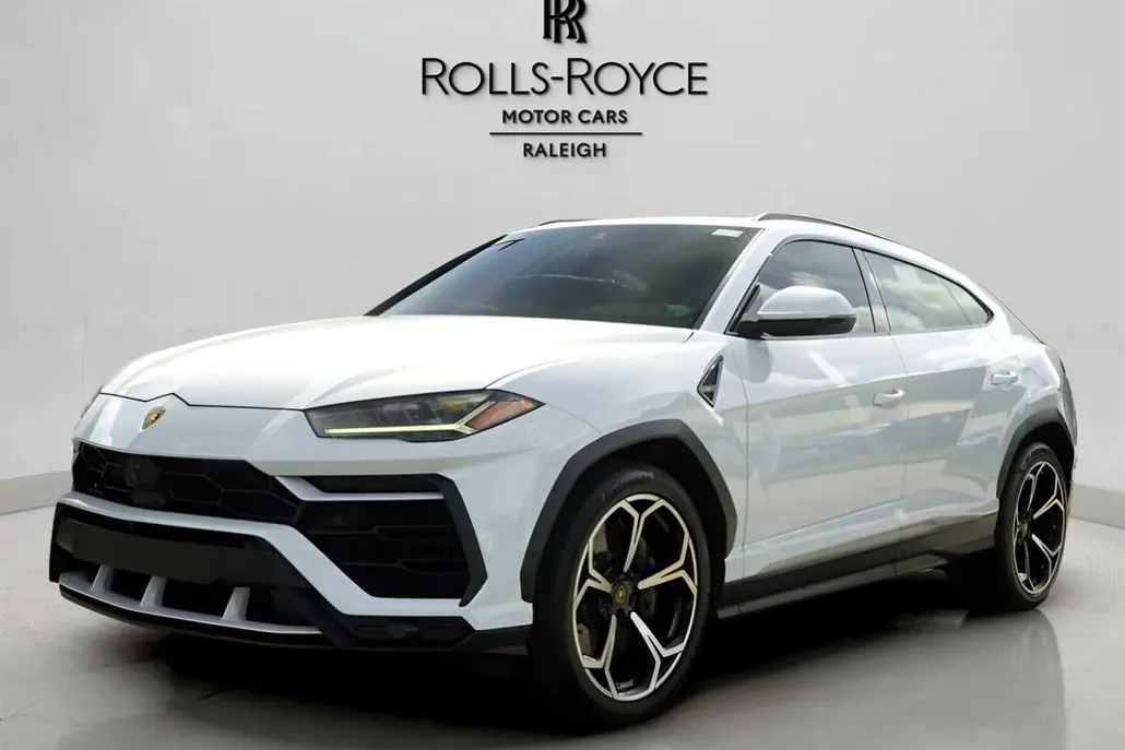 2020 Lamborghini Urus Base photo 1