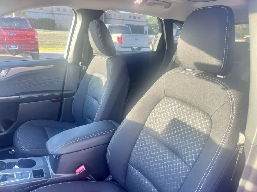 2026 Ford Escape Active photo 1