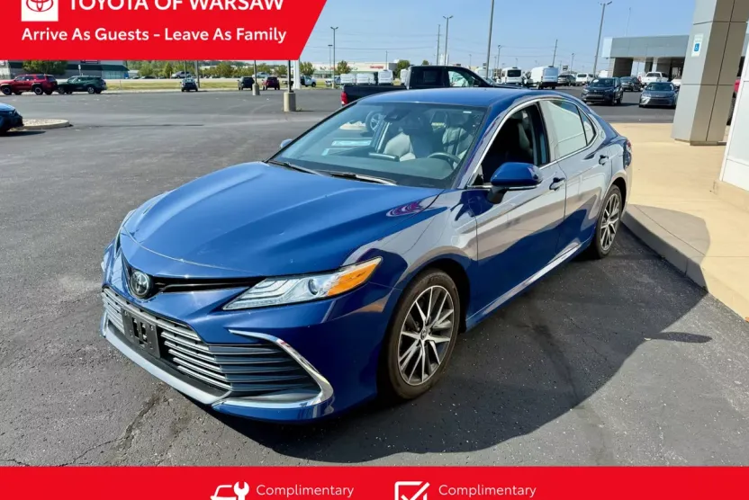 2023 Toyota Camry XLE photo 1