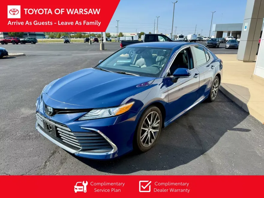 2023 Toyota Camry XLE photo 1