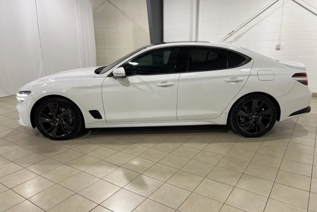 2022 Genesis G70 3.3T photo 1