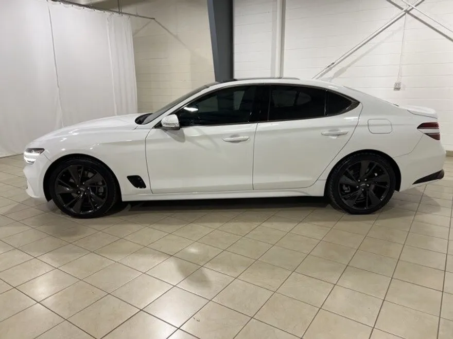 2022 Genesis G70 3.3T photo 1