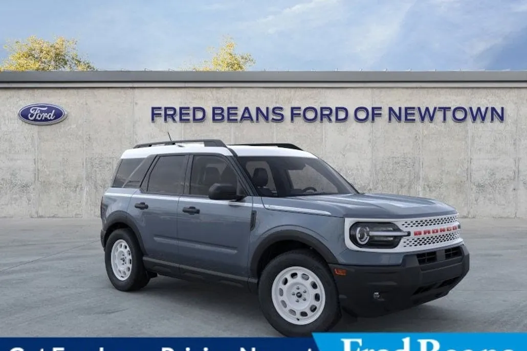 2025 Ford Bronco Sport Heritage photo 1