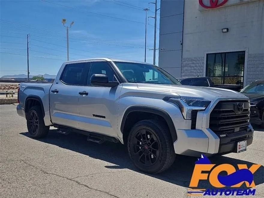2024 Toyota Tundra SR5 photo 1