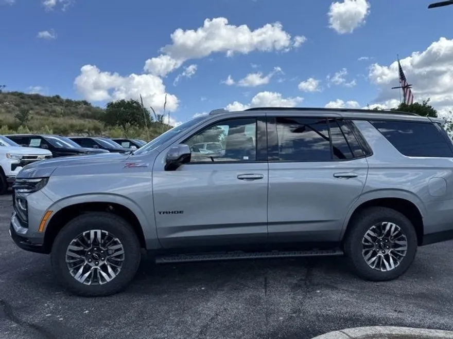 2025 Chevrolet Tahoe Z71 photo 1