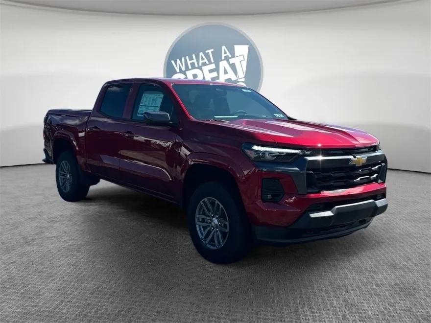 2026 Chevrolet Colorado LT photo 1