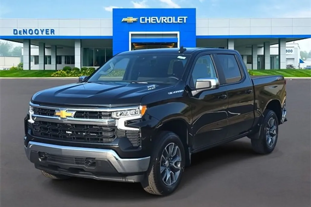 2026 Chevrolet Silverado 1500 LT photo 1
