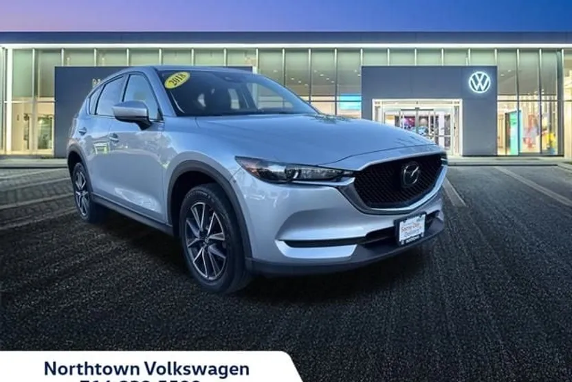 2018 Mazda CX-5 Touring photo 1