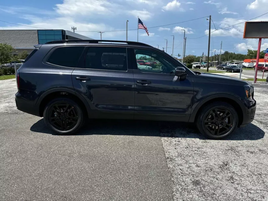2025 Kia Telluride EX X-Line photo 1