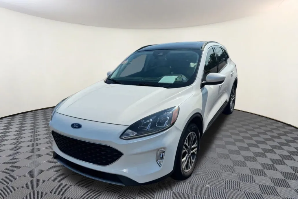 2022 Ford Escape SEL photo 1