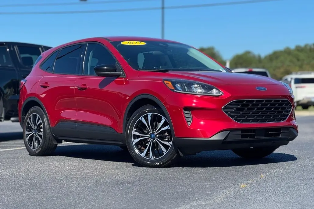 2022 Ford Escape SE Sport photo 1