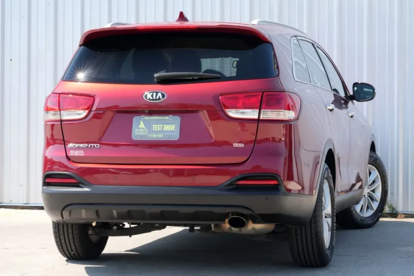 2018 Kia Sorento LX photo 1