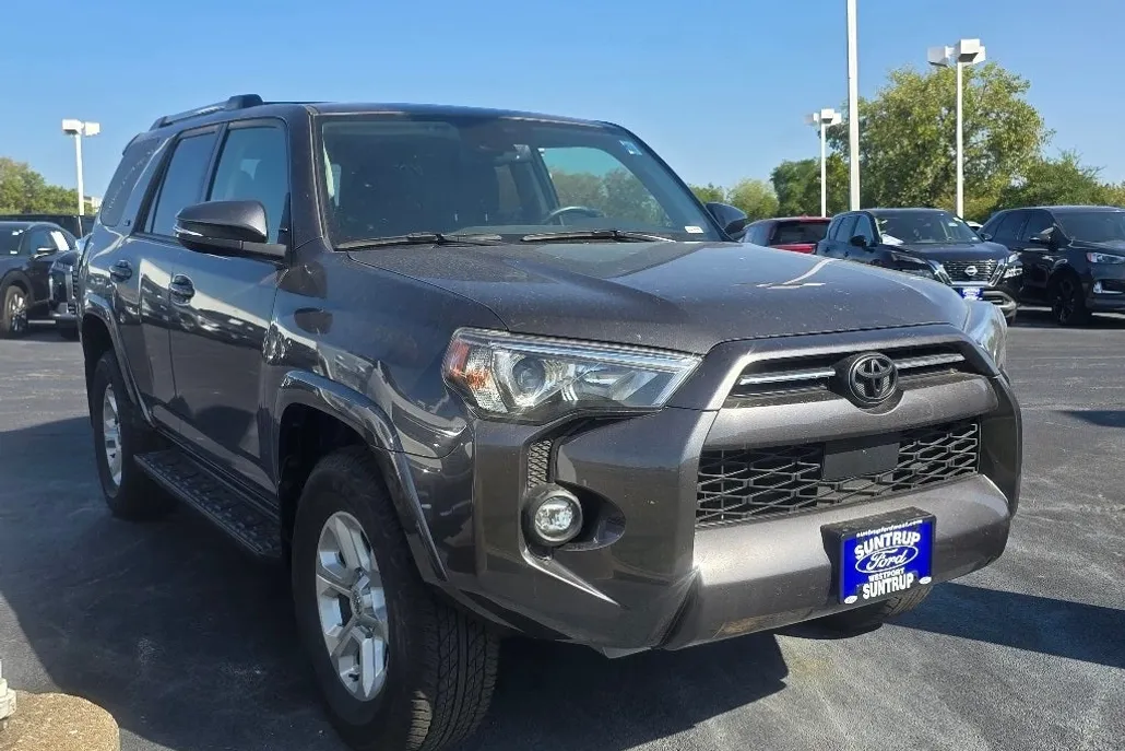 2023 Toyota 4Runner SR5 Premium photo 1