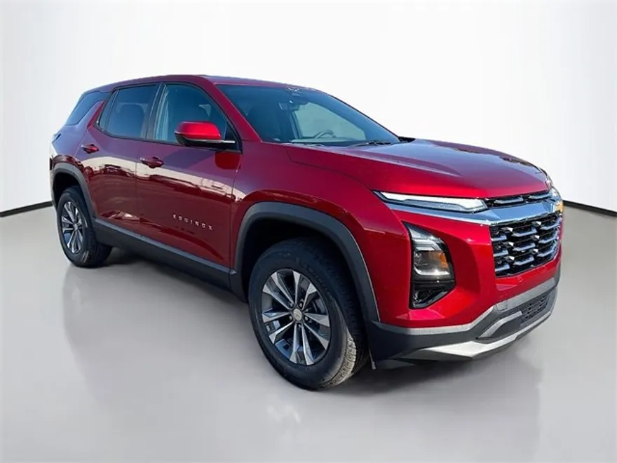2026 Chevrolet Equinox LT photo 1