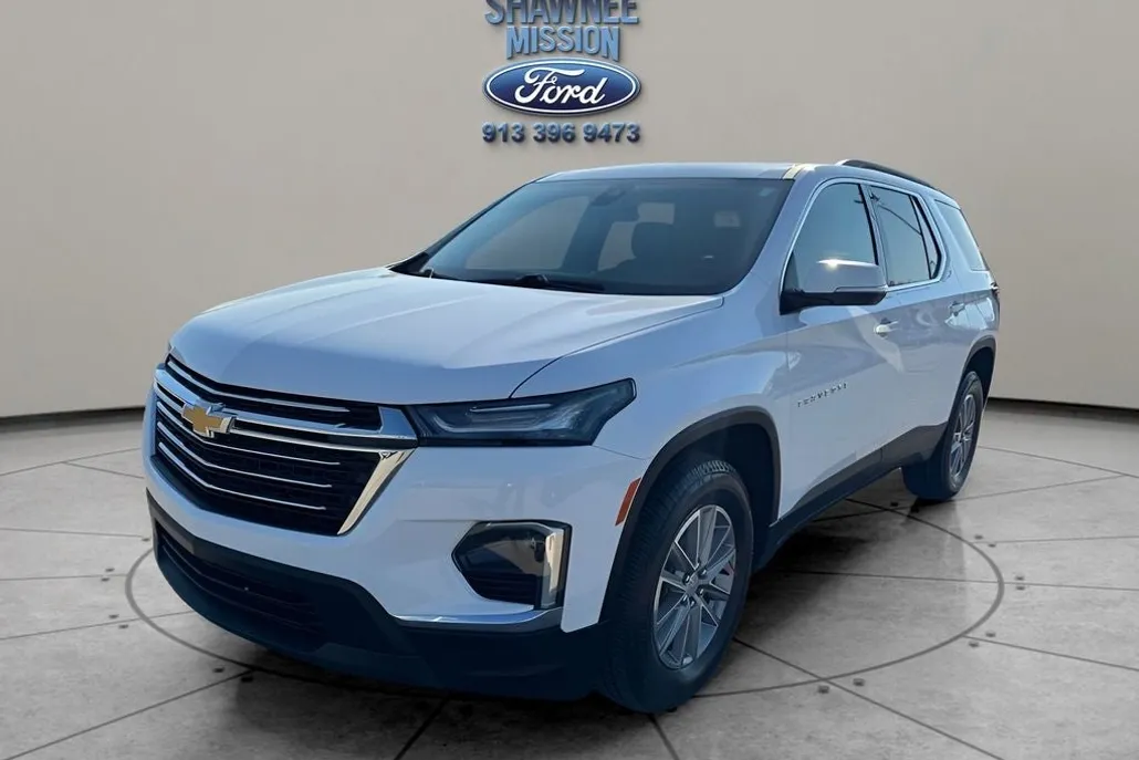 2023 Chevrolet Traverse Leather photo 1