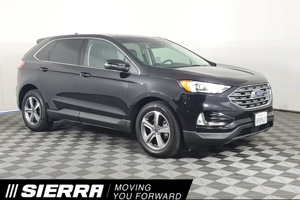 2020 Ford Edge SEL photo 1