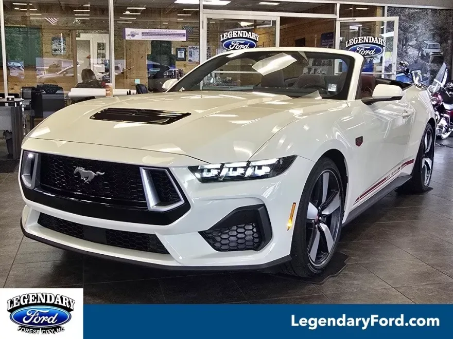 2025 Ford Mustang GT Premium Convertible photo 1