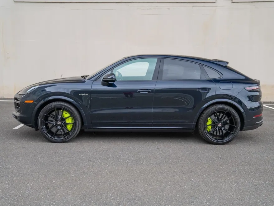 2023 Porsche Cayenne E-Hybrid Coupe Turbo S photo 1