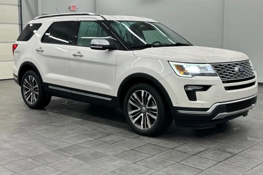 2018 Ford Explorer Platinum photo 1