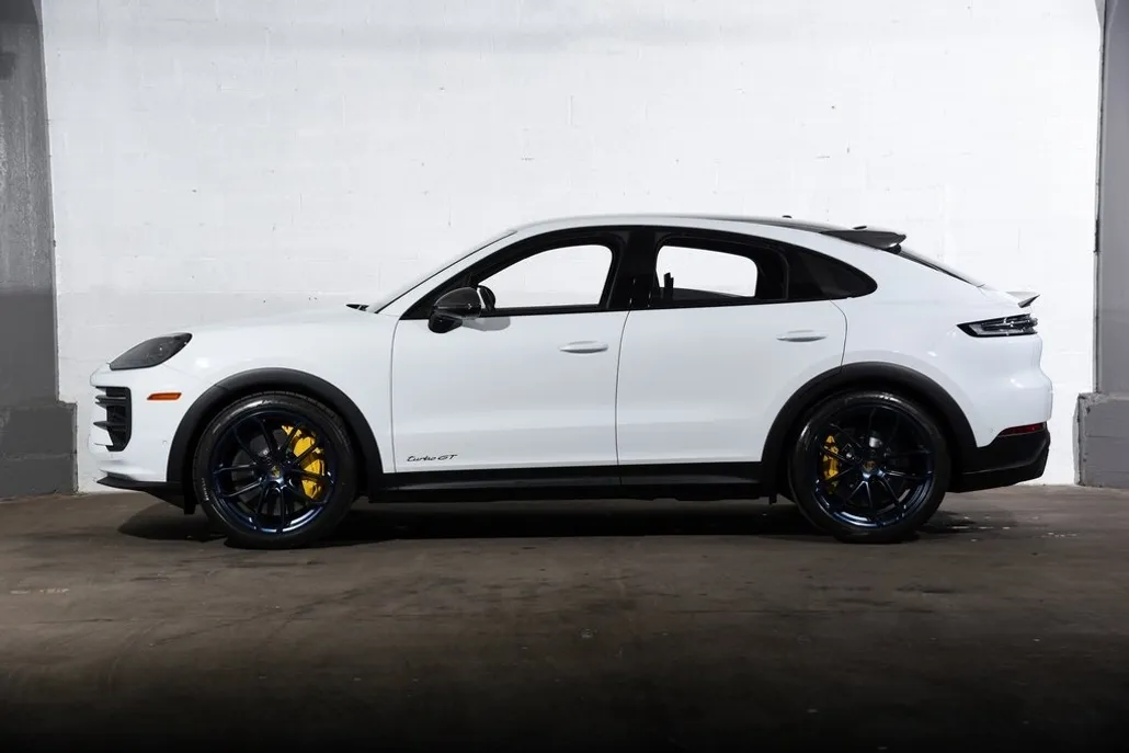 2024 Porsche Cayenne Coupe Turbo GT photo 1