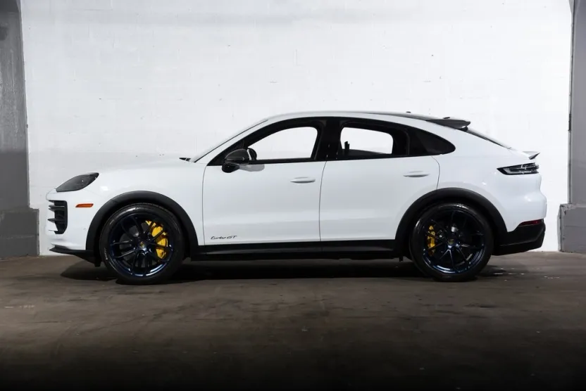 2024 Porsche Cayenne Coupe Turbo GT photo 1