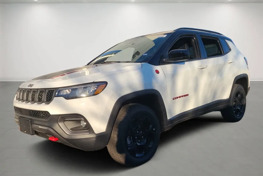 2024 Jeep Compass Trailhawk photo 1