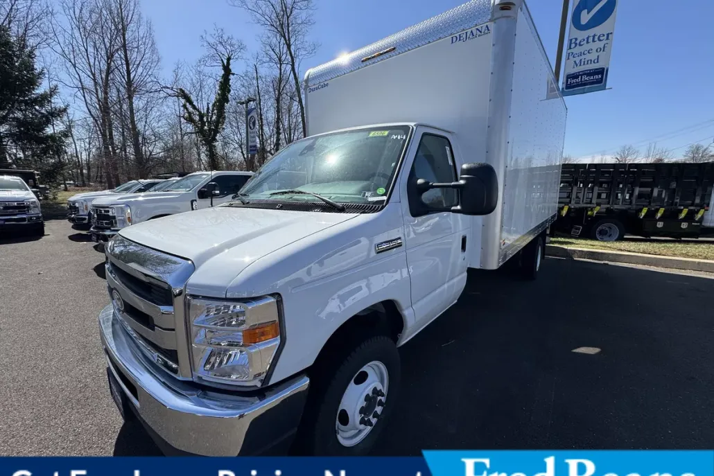 2026 Ford E-350 Base photo 1