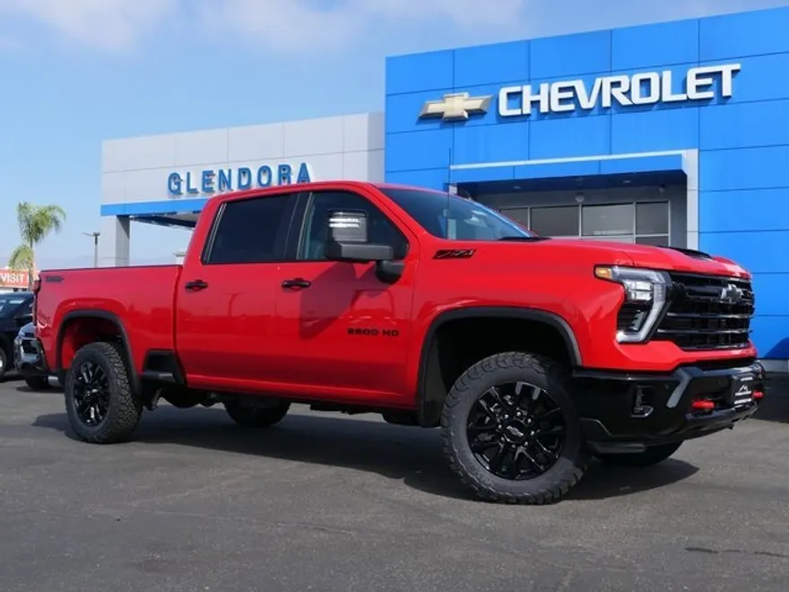 2026 Chevrolet Silverado LT photo 1