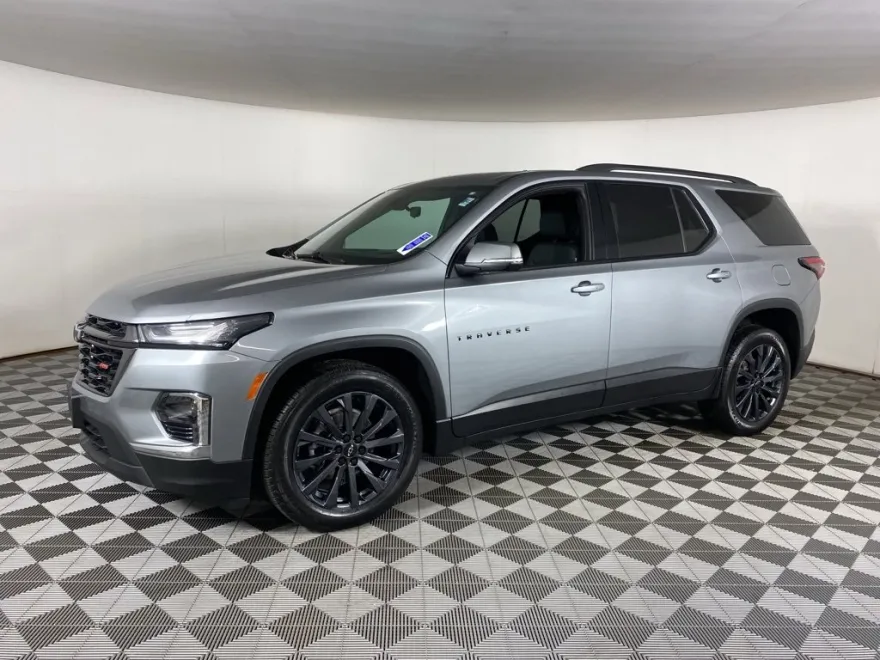 2023 Chevrolet Traverse RS photo 1