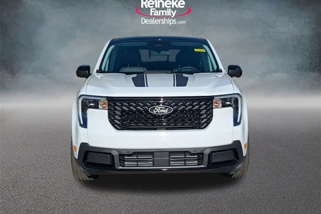 2025 Ford Maverick Lariat photo 1