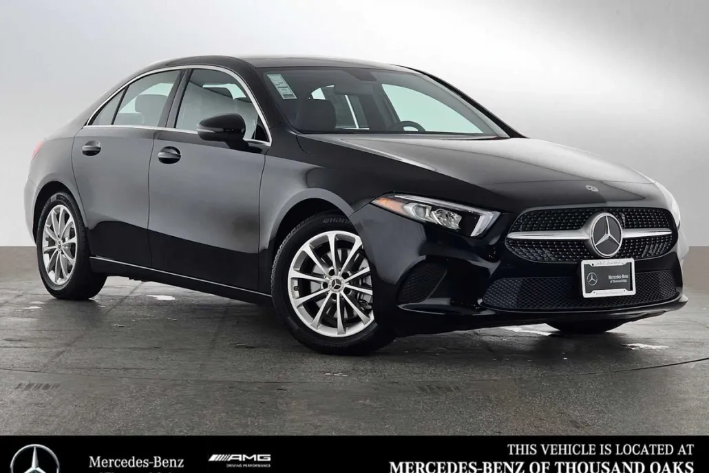 2021 Mercedes Benz A 220 photo 1