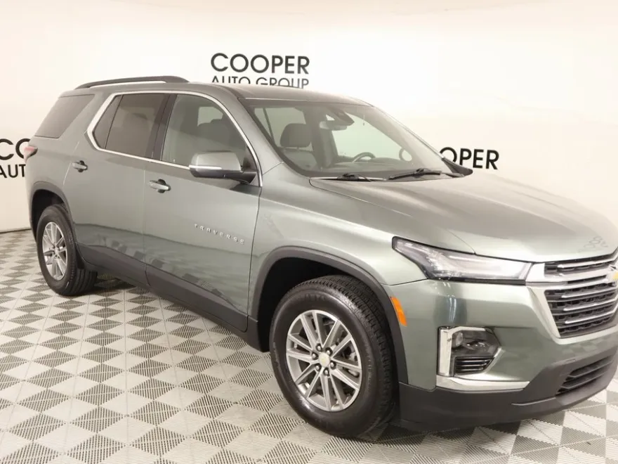 2023 Chevrolet Traverse 1LT photo 1