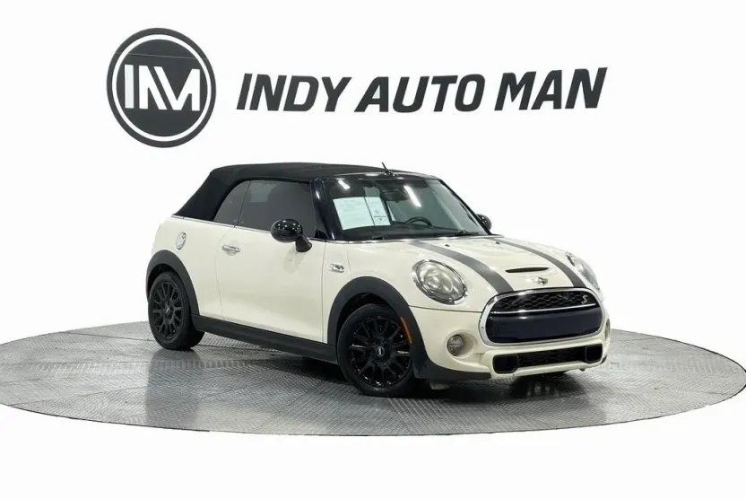2017 Mini Cooper Convertible S photo 1