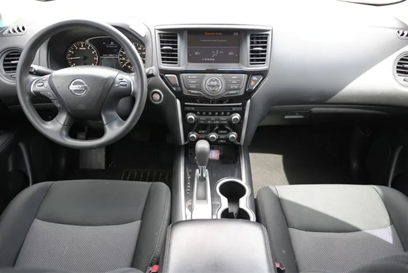 2018 Nissan Pathfinder S photo 1