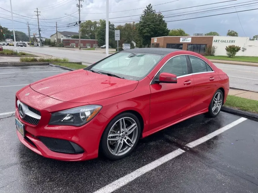 2018 Mercedes Benz CLA 250 4MATIC photo 1