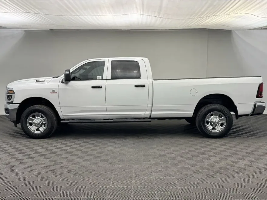 2025 Ram 3500 Tradesman photo 1