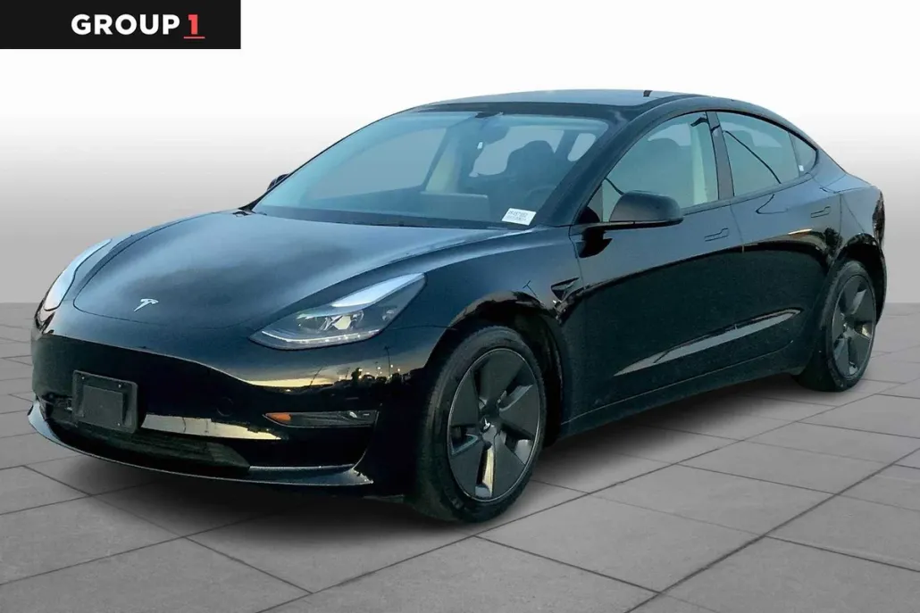 2023 Tesla Model 3 photo 1