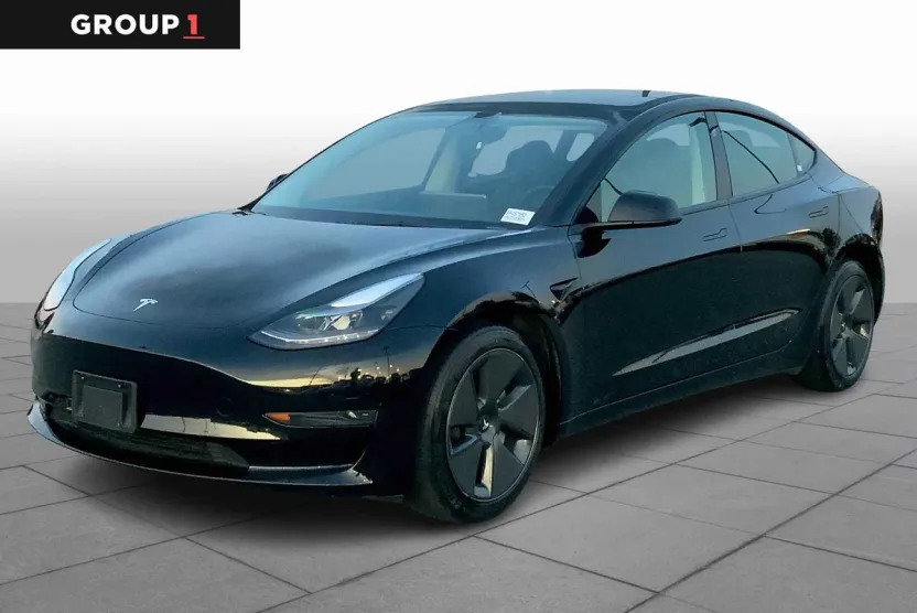 2023 Tesla Model 3 photo 1