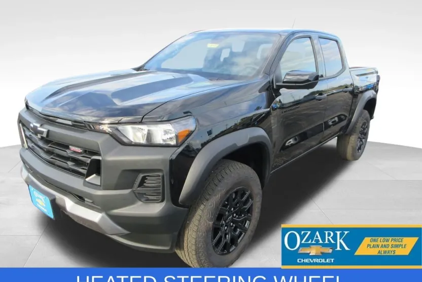 2026 Chevrolet Colorado Trail Boss photo 1