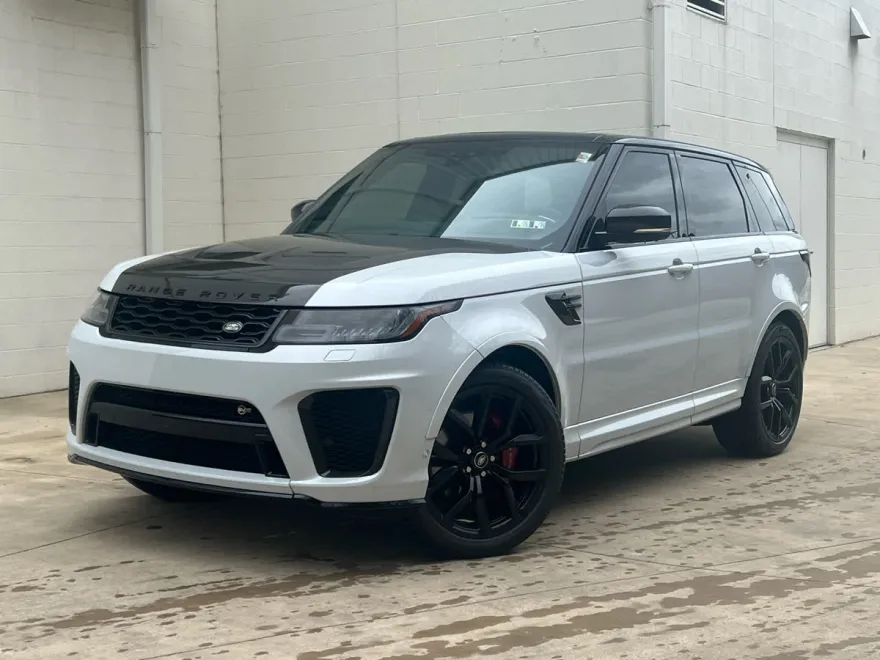 2022 Land Rover Range Rover Sport SVR photo 1